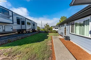 1654 Carlisle Ln, Myrtle Point, OR 97458 - Photo 3