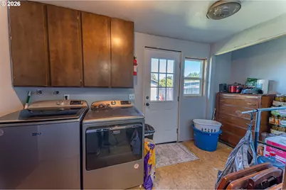 1654 Carlisle Ln, Myrtle Point, OR 97458 - Photo 29