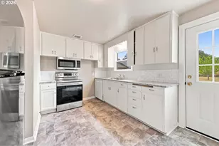 155 College Dr, Salem, OR 97304 - Photo 11