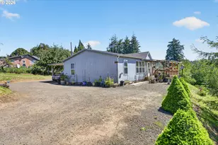 93736 Bay Park Ln, Coos Bay, OR 97420 - Photo 3