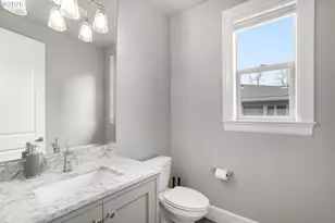 2126 Wembley Pl, Lake Oswego, OR 97034 - Photo 33