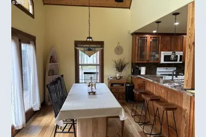 141245 Red Cone Dr, Crescent Lake, OR 97733 - Photo 9