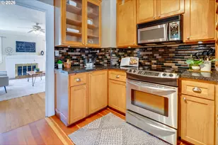 405 SE 85th Ave, Portland, OR 97216 - Photo 7
