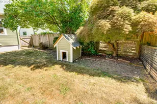 405 SE 85th Ave, Portland, OR 97216 - Photo 29