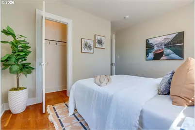 405 SE 85th Ave, Portland, OR 97216 - Photo 11