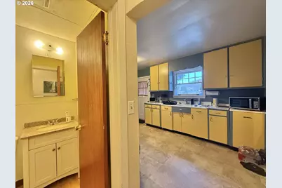 210 NW Canton St, John Day, OR 97845 - Photo 29