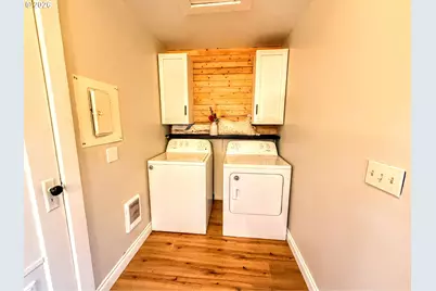 102 Lake Ave, La Grande, OR 97850 - Photo 13