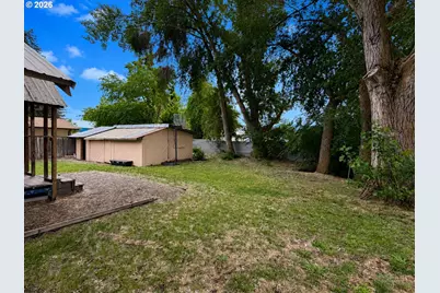 102 Lake Ave, La Grande, OR 97850 - Photo 15