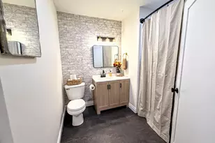 102 Lake Ave, La Grande, OR 97850 - Photo 11