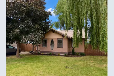102 Lake Ave, La Grande, OR 97850 - Photo 1