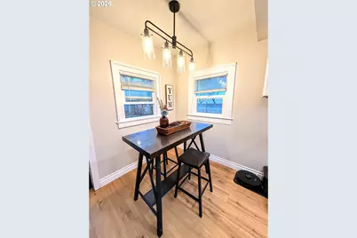 102 Lake Ave, La Grande, OR 97850 - Photo 9