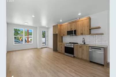 7192 SE Woodward St #4, Portland, OR 97206 - Photo 3