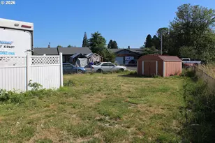 4942 NE Oak Park Dr, Salem, OR 97305 - Photo 35