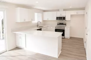 4942 NE Oak Park Dr, Salem, OR 97305 - Photo 13