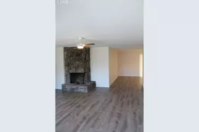 4942 NE Oak Park Dr, Salem, OR 97305 - Photo 5