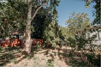 338 Archie St, Eugene, OR 97402 - Photo 27