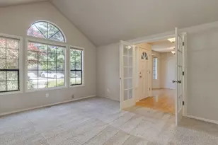 8131 SW 56th Ave, Portland, OR 97219 - Photo 7