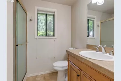 8131 SW 56th Ave, Portland, OR 97219 - Photo 17