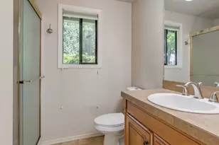8131 SW 56th Ave, Portland, OR 97219 - Photo 17