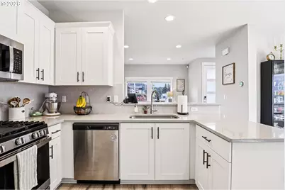 11489 SE Pleasant Valley Pkwy, Happy Valley, OR 97086 - Photo 13