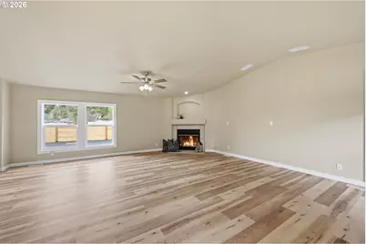 5972 Mt Vernon Rd, Springfield, OR 97478 - Photo 7