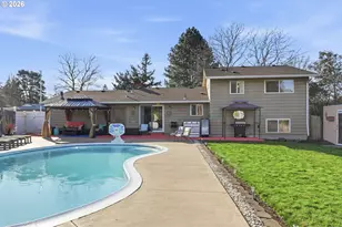 3820 SE Stott Cir, Troutdale, OR 97060 - Photo 35