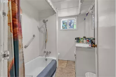 16163 French Prairie Rd, Woodburn, OR 97071 - Photo 11