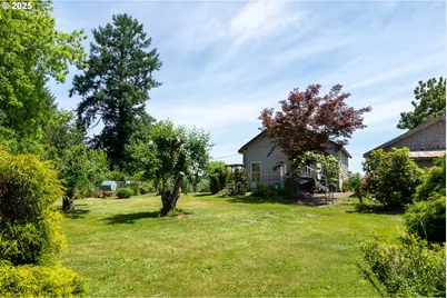 16163 French Prairie Rd, Woodburn, OR 97071 - Photo 21