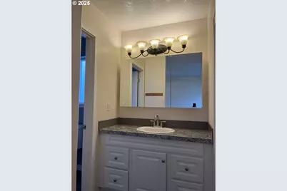 1382 SW Riverhill Dr, Hermiston, OR 97838 - Photo 9