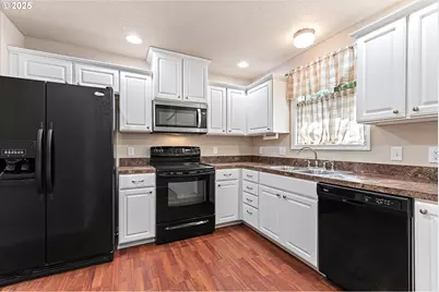 1602 Broadway St, Baker City, OR 97814 - Photo 3