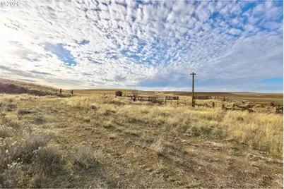 62722 Hart Rd, Moro, OR 97039 - Photo 19