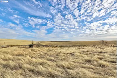 62722 Hart Rd, Moro, OR 97039 - Photo 13