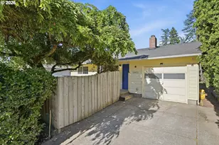 11612 SW 49th Ave, Portland, OR 97219 - Photo 25