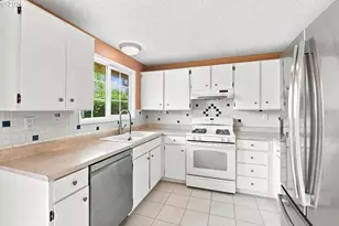 11612 SW 49th Ave, Portland, OR 97219 - Photo 7