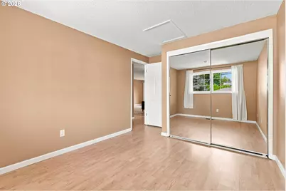 11612 SW 49th Ave, Portland, OR 97219 - Photo 15