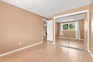11612 SW 49th Ave, Portland, OR 97219 - Photo 15