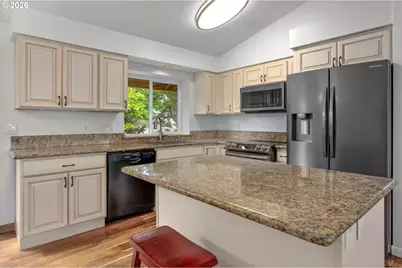 2960 SE 5th St, Gresham, OR 97080 - Photo 3