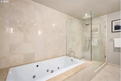 1920 S River Dr #E1204, Portland, OR 97201 - Photo 39