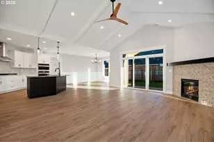 2039 SE 10th Pl, Canby, OR 97013 - Photo 5