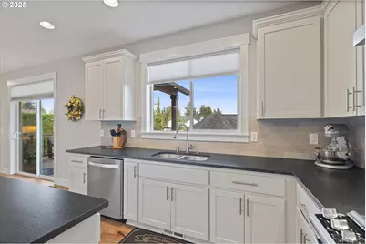 520 NW 117th St, Vancouver, WA 98685 - Photo 15