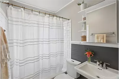 545 N Baldwin St, Portland, OR 97217 - Photo 9