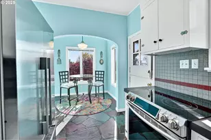 2207 NE Ridgewood Dr, Portland, OR 97212 - Photo 19