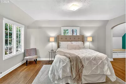 2207 NE Ridgewood Dr, Portland, OR 97212 - Photo 25