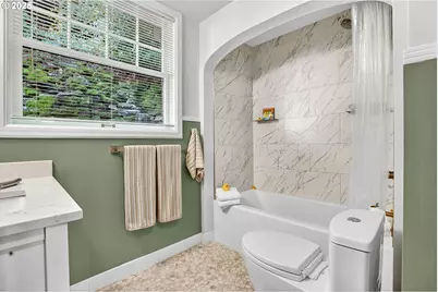 2207 NE Ridgewood Dr, Portland, OR 97212 - Photo 23