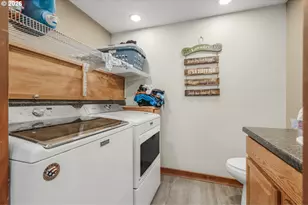 216 Terrace Dr, Glide, OR 97443 - Photo 19