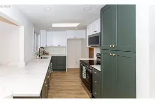 395 E 46th Ave, Eugene, OR 97405 - Photo 17
