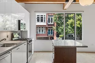 2538 NW Thurman St, Portland, OR 97210 - Photo 9
