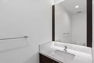 2538 NW Thurman St, Portland, OR 97210 - Photo 17