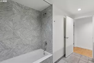2538 NW Thurman St, Portland, OR 97210 - Photo 17