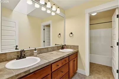 8254 SW 74th Ave, Portland, OR 97223 - Photo 21